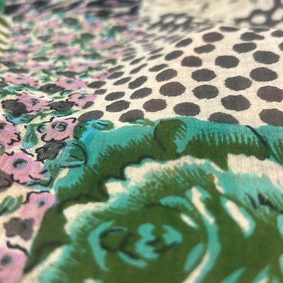 Boho Lightweight Cotton Blouse, Coconut Buttons, Made in Nepal, Size L - Picture 11 of 12